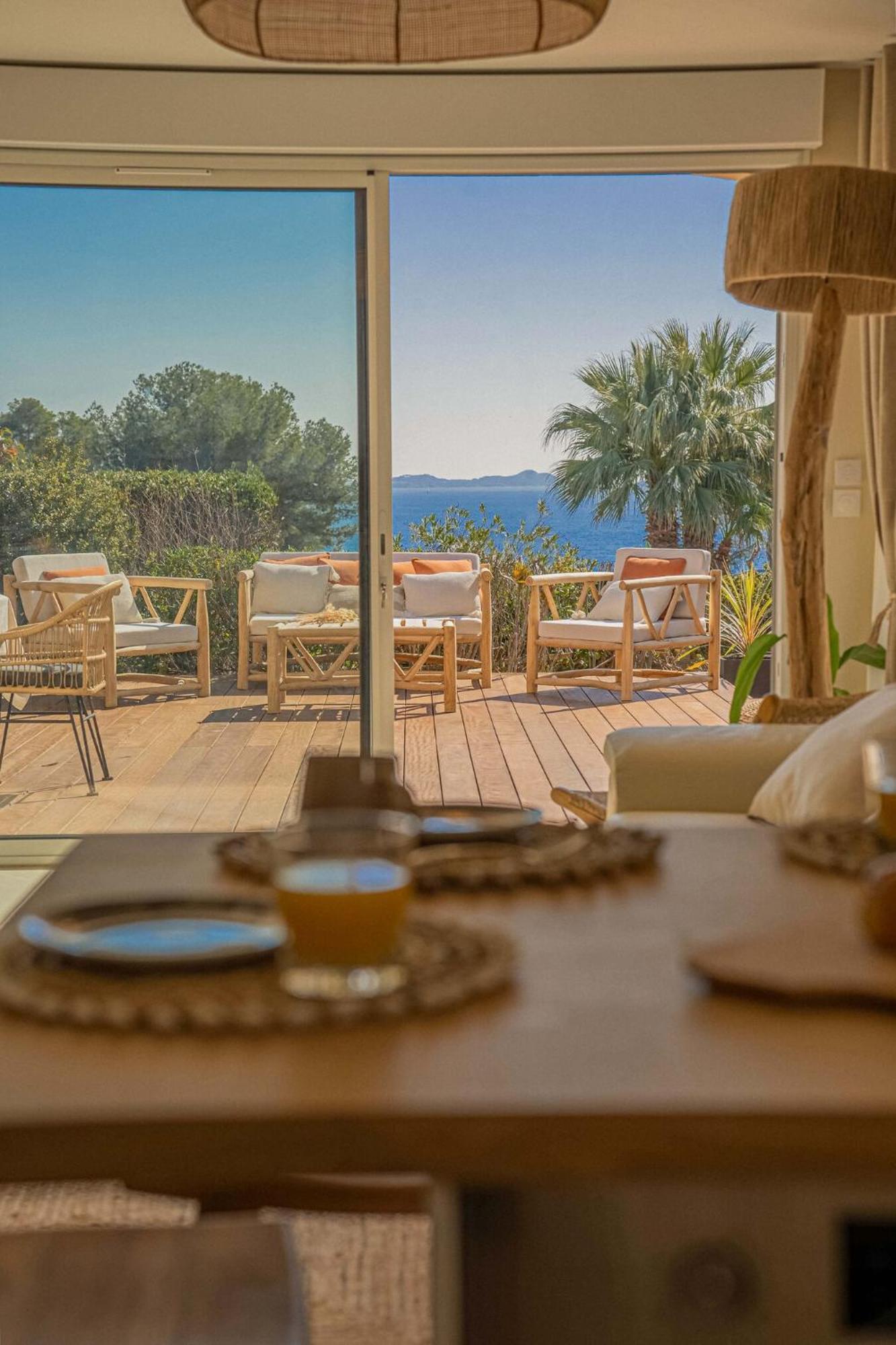 Logement Vue Mer Splendide - Situe A 50 Metres Du Bord De Mer Et 2 Minutes Des Plages - Bandolina Екстериор снимка